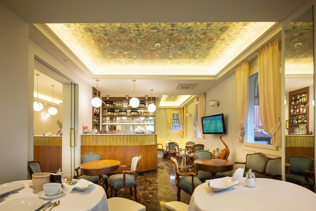 Hotel Le Lampare カオルレ エクステリア 写真